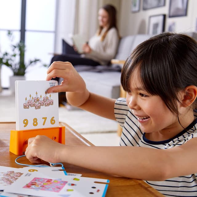 Thumbnail 6 de HABA Logic! CASE Starter Set 6+ (306118) – Logikspiel für Kinder ab 4/6 Jahren, Reisespiel mit 77 Bilderrätseln