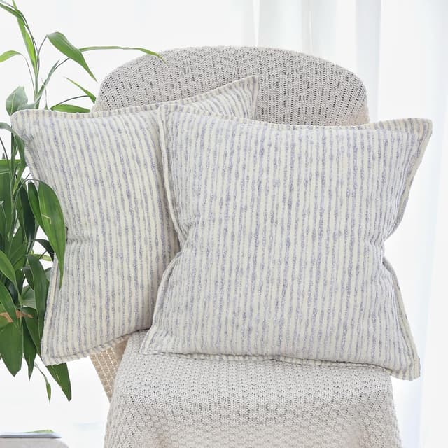 Detalle de OYIMUA Pack of 2 Chenille Cushion Covers (45 x 45) in Blue Jacquard Stripe