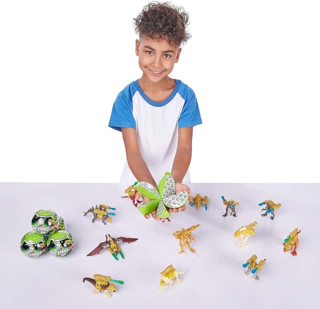 Detalle 2 de 5 Surprise Dino Strike Glow-in-the-Dark Dinoüberraschungskapseln im 2er-Pack (ZURU)