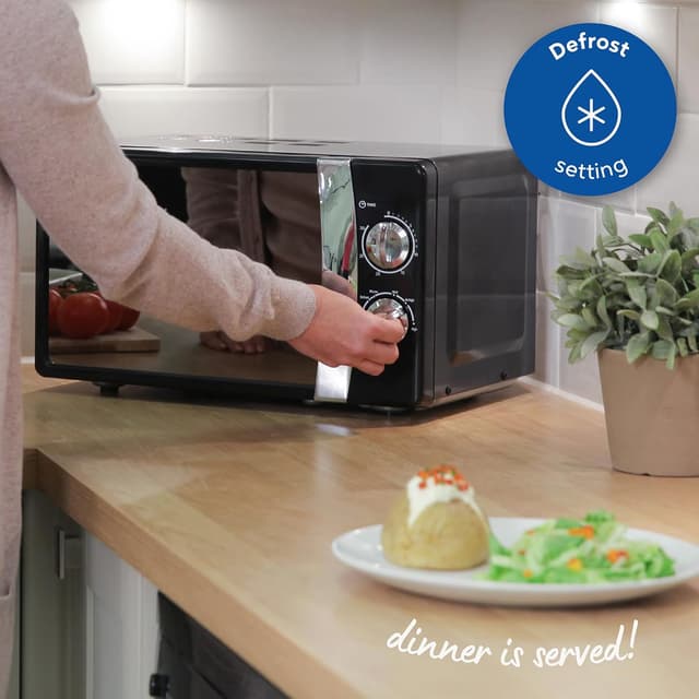 Thumbnail 6 de Russell Hobbs RHMM701B 17 L 700 W solo microwave with 5 power levels, defrost and timer