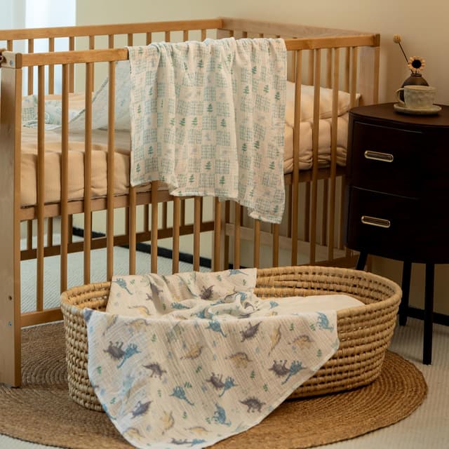 Thumbnail 5 de Blue Dinosaur Muslin Swaddle Blankets 38x40 inches