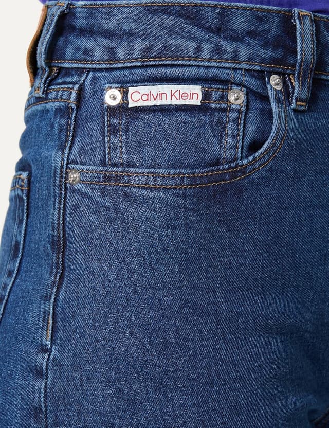 Detalle 2 de Calvin Klein Jeans Donna: stile iconico per l’uso quotidiano