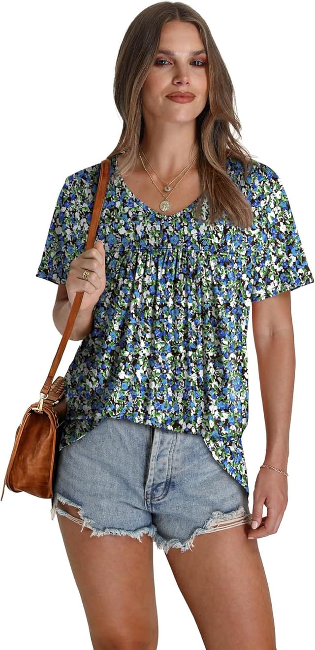 Detalle 2 de WEESO Women’s V-Neck Pleated Short-Sleeve T-Shirt Dressy Casual Top