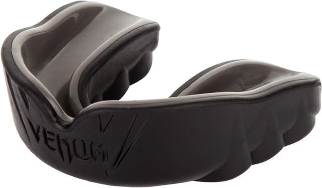 Detalle de Venum Challenger Mouthguard Black — Mouthguard 🥊