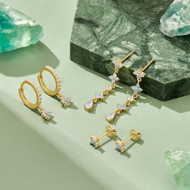 Detalle 2 de Macachii 3 Pairs Sterling Silver Earrings Set (blue flower studs, hoops & huggies)