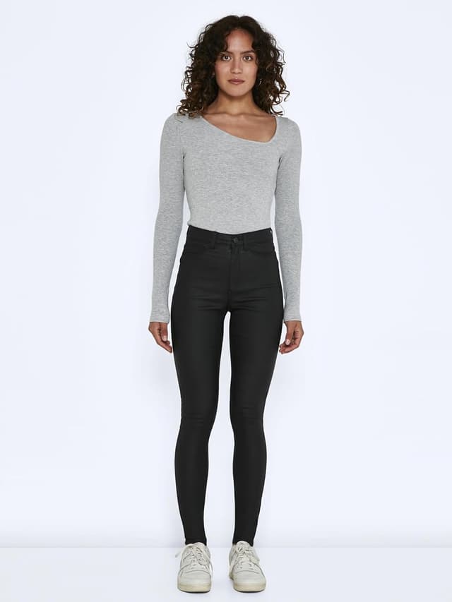 Detalle de Jean enduit à taille haute Noisy May NMCallie High Waist Skinny — coloris noir