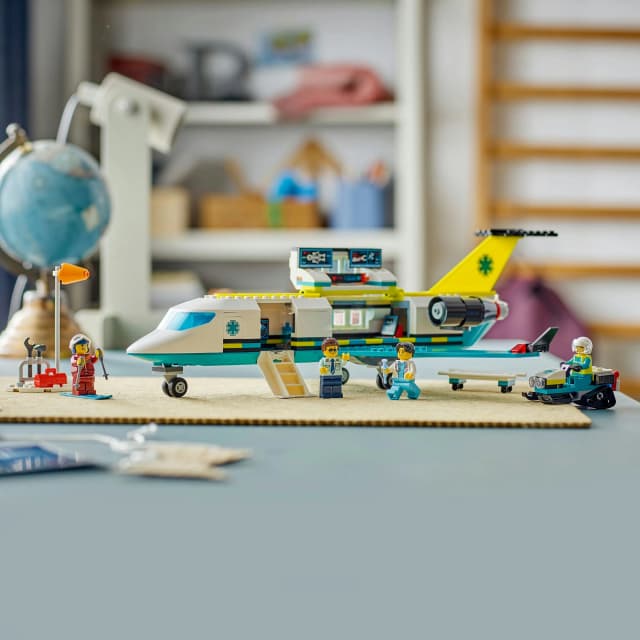 Detalle 2 de LEGO City 60465 Ambulancia aérea 403 piezas