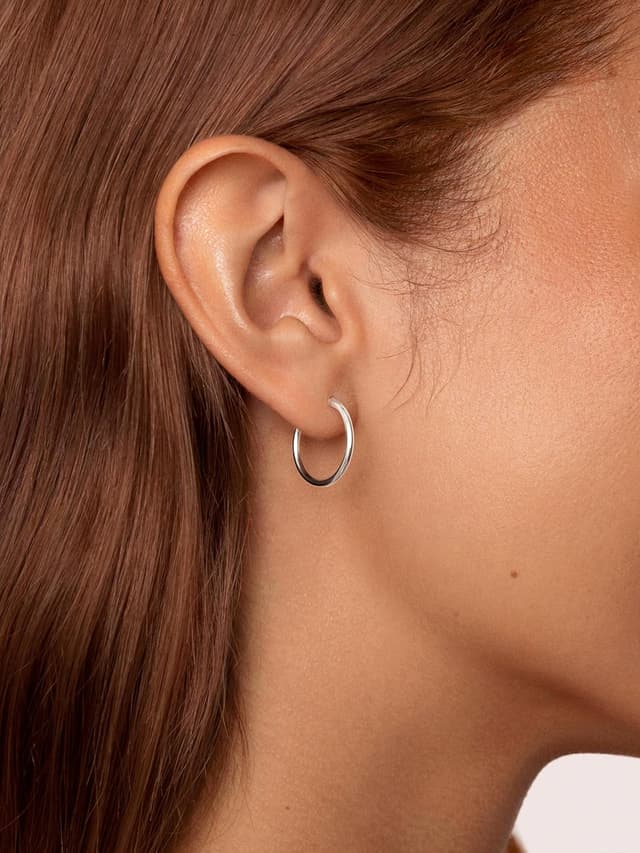 Detalle 2 de SINGULARU Pendientes Aro Maria S. Acero ✨💍