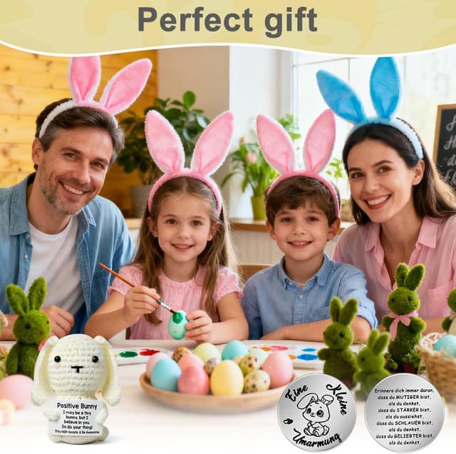 Detalle de Aolso Pocket Hug Coniglio Positivo in mini bambola lavorata a maglia con biglietto e moneta