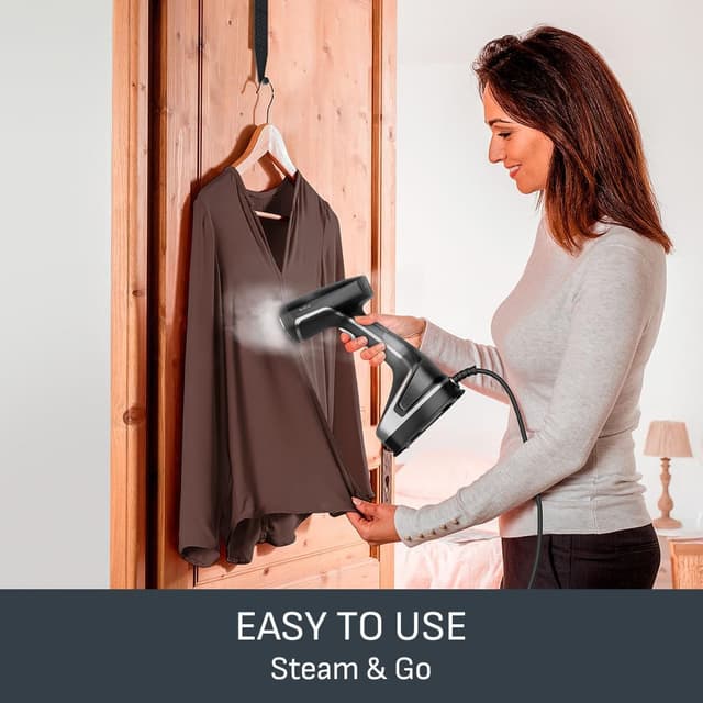 Detalle de Tefal DT8250 Handheld Clothes Steamer (Access Steam Force) – ready in 25 seconds, 90g/min boost, black and silver