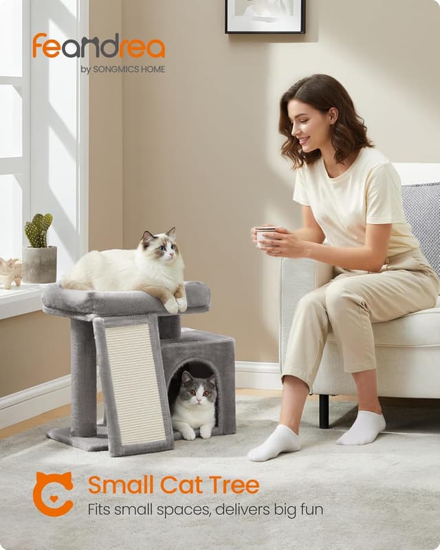 Detalle de Feandrea Small Cat Tree (PCT010GD01) – compact cat tower with scratch ramp, cave condo & top perch