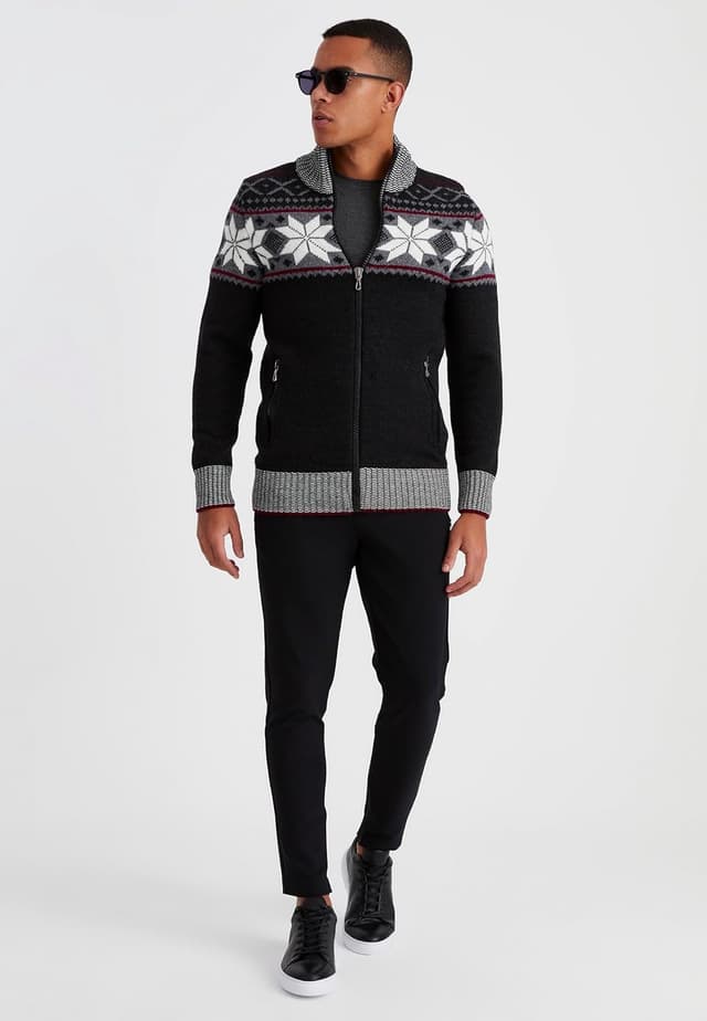 Detalle 2 de Leif Nelson cardigan en tricot zippé pour homme à col montant, style norvégien