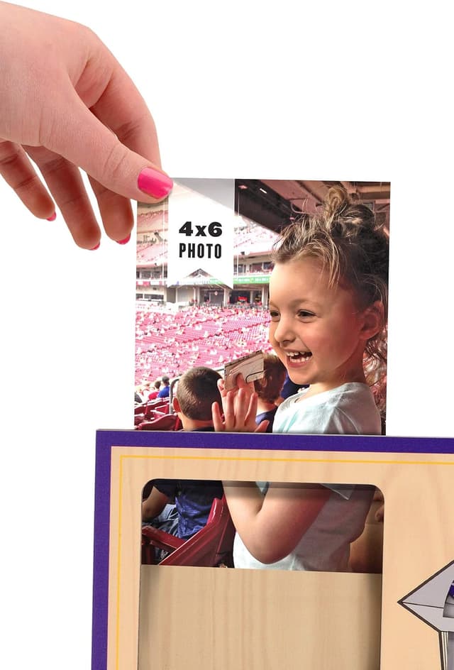 Detalle de YouTheFan NCAA Officially-Licensed 3D Stadium Picture Frame (12" x 8" x 3/8")