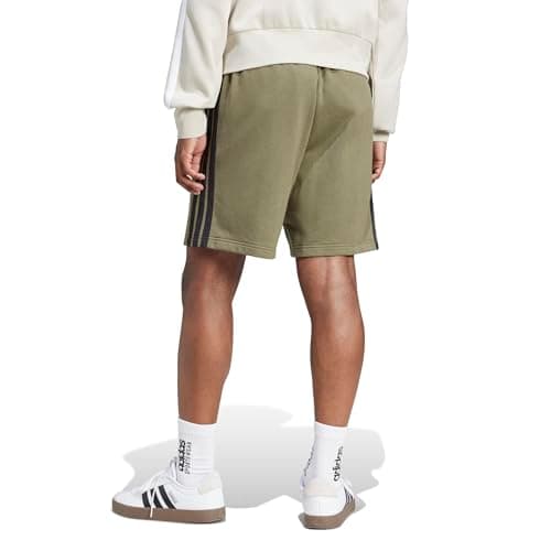 Detalle 2 de adidas Hombre Essential Three Stripes French Terry Short Olive Strata/Black (M)