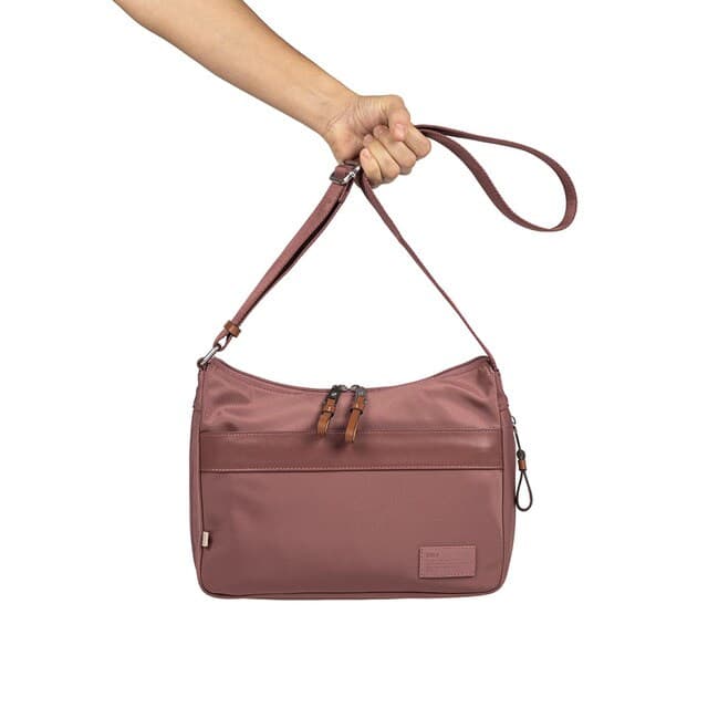 Detalle 2 de Munich Xplore Medium Bolso Unisex 🧳 Dusty FW24