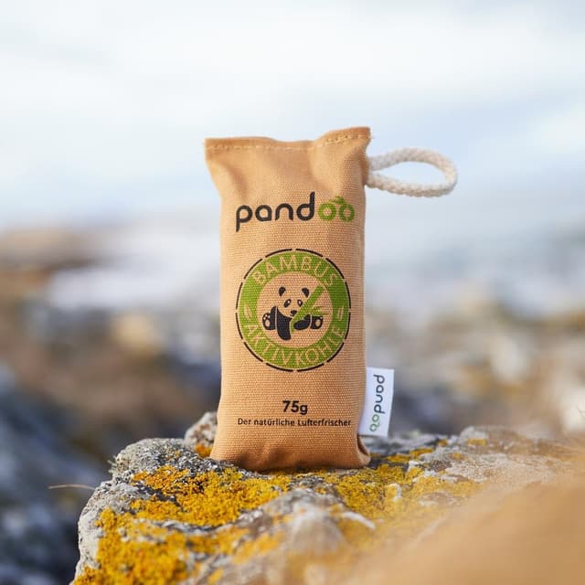 Detalle de pandoo Bambus-Lufterfrischer Natürlich mit Aktivkohle (4 x 75 g) – Geruchsentferner für Schuhe, Auto, Schubladen & mehr