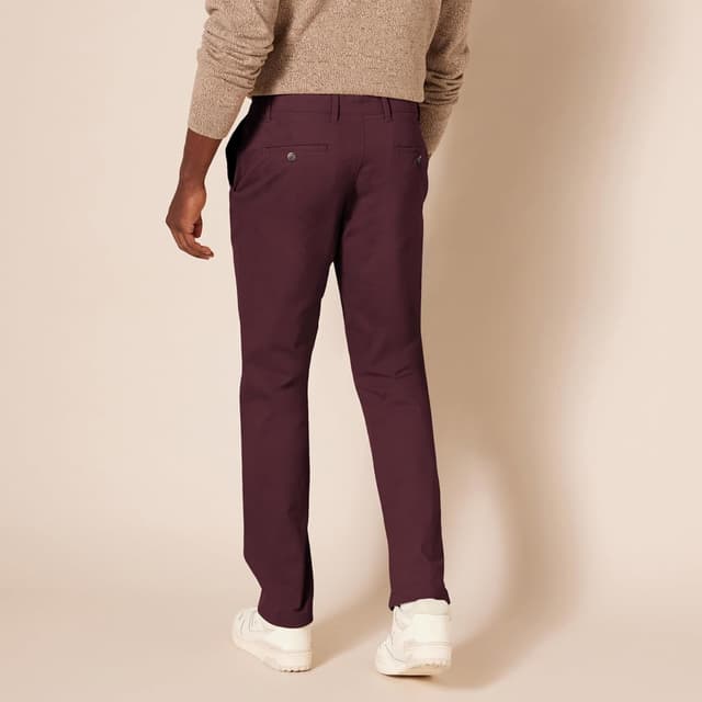 Detalle de Amazon Essentials Men’s Slim-Fit Casual Stretch Chino Trousers (Khaki)