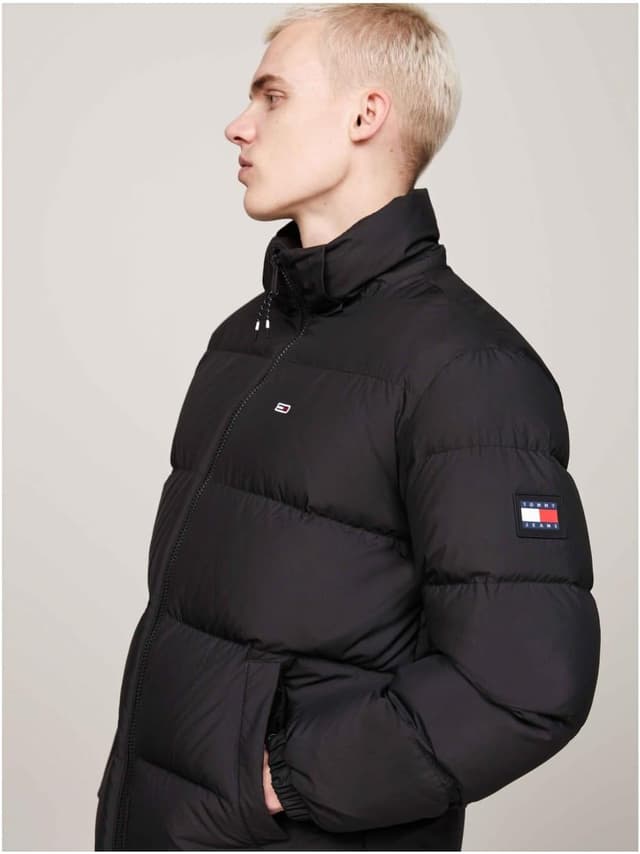 Detalle de Tommy Jeans Men’s Essential Down Parka with Hood – warm, lightweight winter layering