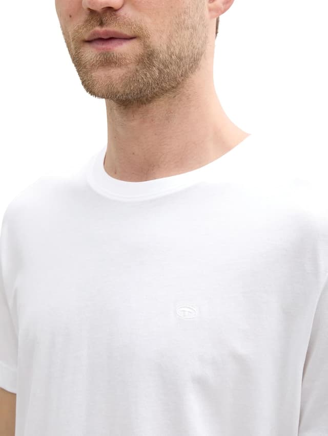 Detalle 2 de TOM TAILOR T-Shirt da uomo basic in cotone con logo ricamato