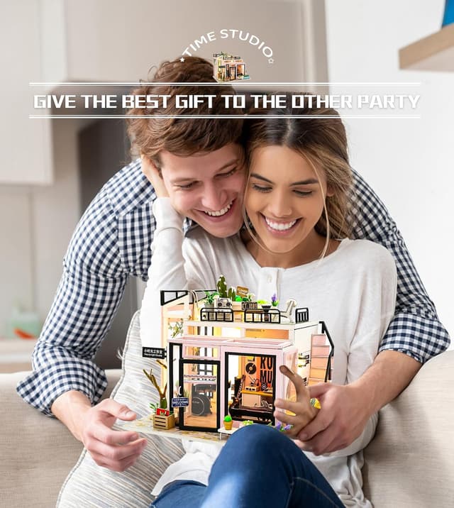 Detalle 2 de Spilay Miniatur Haus „Zeit-Studio“ DIY Miniature House mit LED-Licht (Bastelset im Maßstab 1:24)