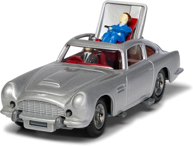 Thumbnail 3 de Corgi RT26101S James Bond Aston Martin DB5 diecast car