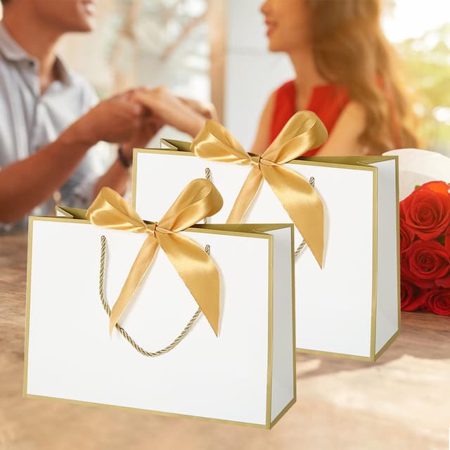 Detalle de TACHIO 10 Pack luxury gift bags with golden bow ribbon (white), 32x25x10cm