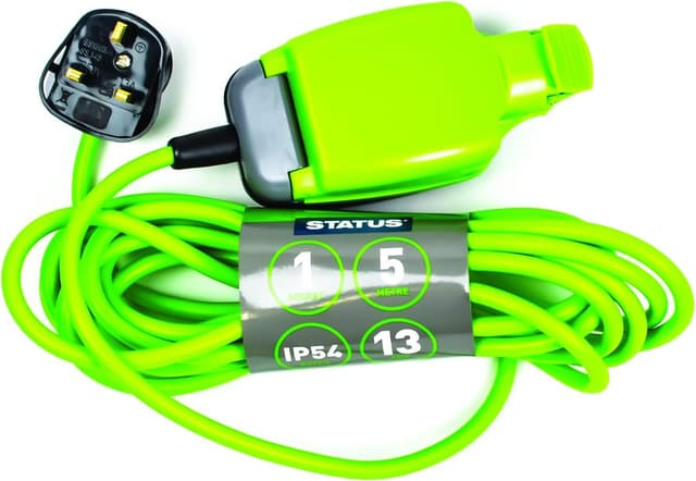 Detalle de STATUS 1 Socket Extension Lead 5m (Green) with Weatherproof 13A IP54 Sealed Socket