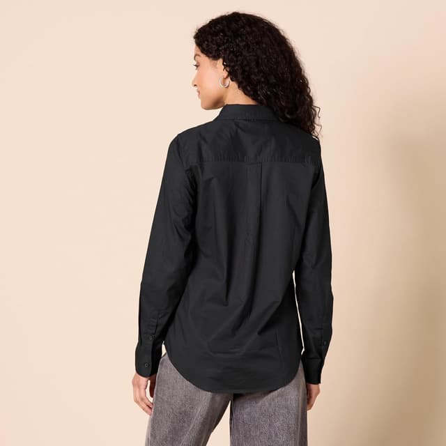 Detalle 2 de Regular-Fit Poplin Button-Down Shirt