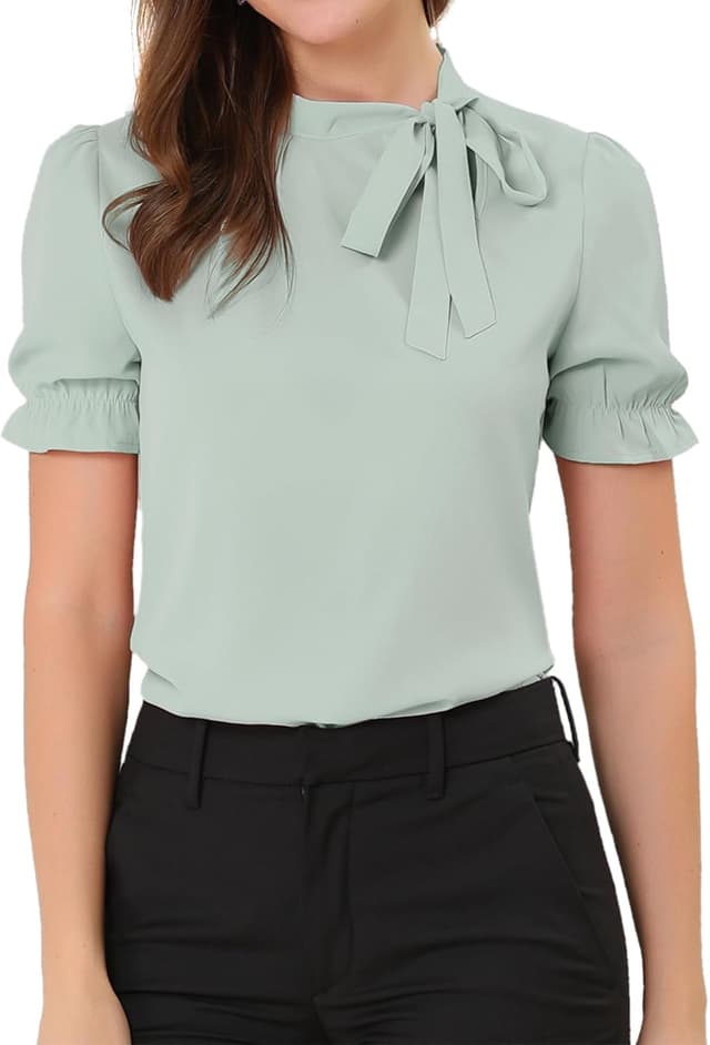 Detalle de Allegra K Damen Sommerbluse im 50er-Jahre-Stil mit Schleife – kurzarm, Rüschen & Fliegenkragen