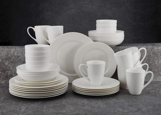 Detalle 2 de Mikasa Annabelle Bone China 40-Piece Dinnerware Set (Service for 8)