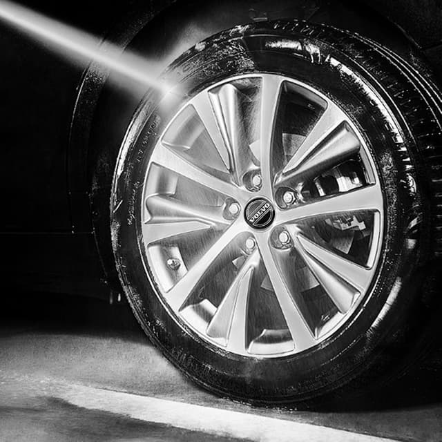 Thumbnail 4 de Skull 64mm Wheel Hub Caps Set