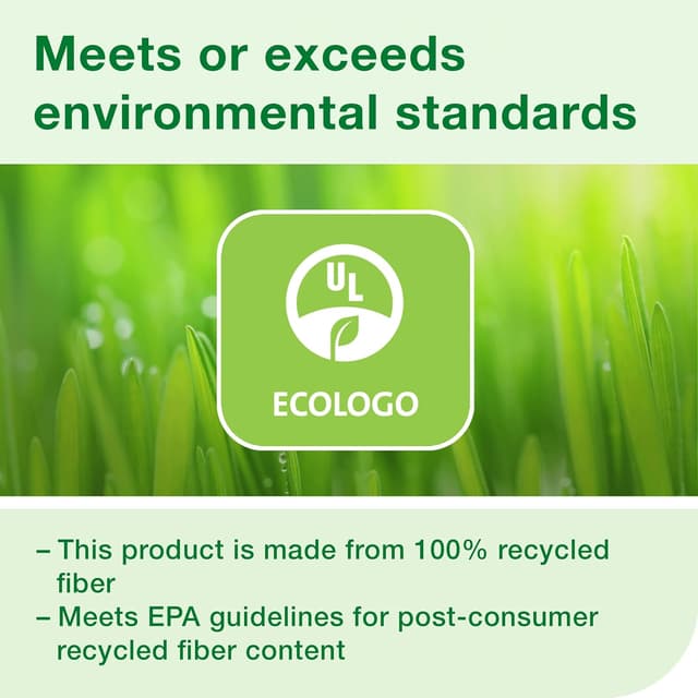 Detalle 1 de Tork Soft Centerfeed Hand Towels, White M2 (121204) — High-Absorbency 2-Ply Rolls