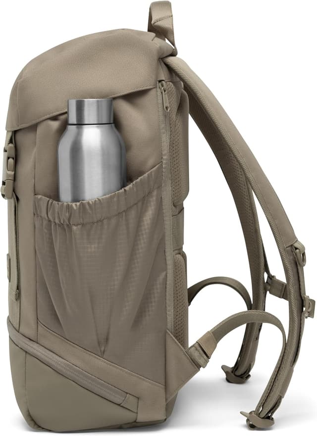 Detalle 2 de Johnny Urban Zaino Nico con scomparto laptop fino a 16 pollici, daypack 17 litri idrorepellente