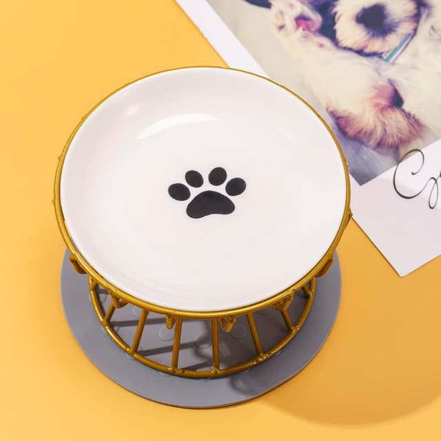 Detalle de All-Pie Ceramic cat bowl with iron stand and anti-slip pad (Gold stand + cat paw dish)