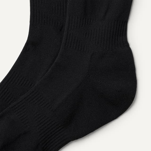 Detalle de Herren Fußballsocken von Amazon Essentials – sportliche Passform mit Zonenpolsterung