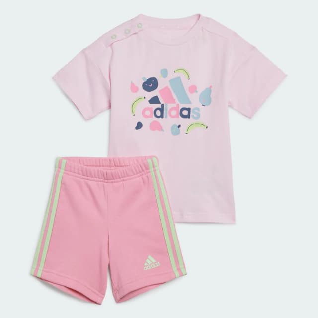 Imagen de Adidas Essentials Allover Print conjunto Bebé Rosa en OfertitasTOP