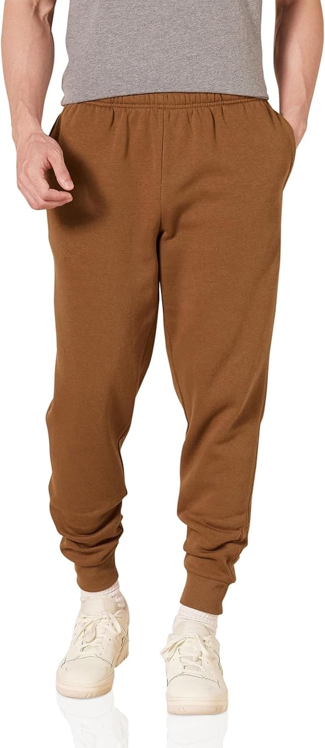 Detalle de Amazon Essentials Men’s Relaxed-Fit Fleece Jogger Sweatpants (Elastic Waist, Drawcord, Pockets)
