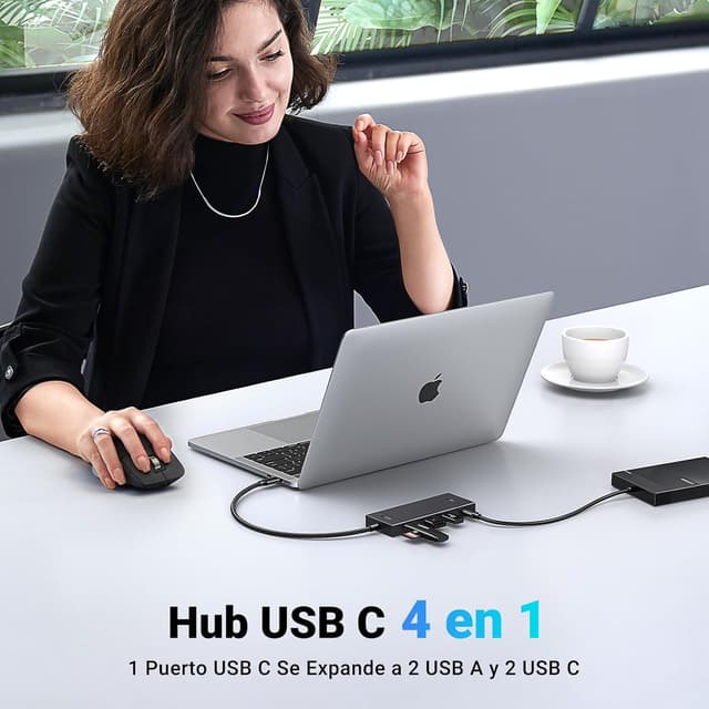 Detalle 1 de UGREEN 10Gbps Hub USB C: Conecta y Expande Tu Dispositivo 🚀