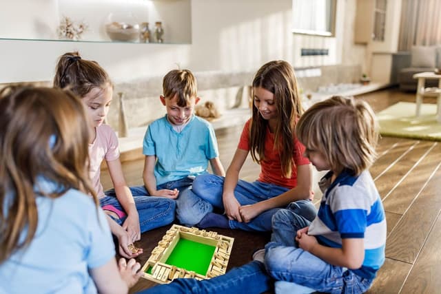 Detalle de Shut the Box Holz-Klappbrettspiel für 4 Spieler (EACHHAHA) – Würfel- und Logikspiel für unterwegs