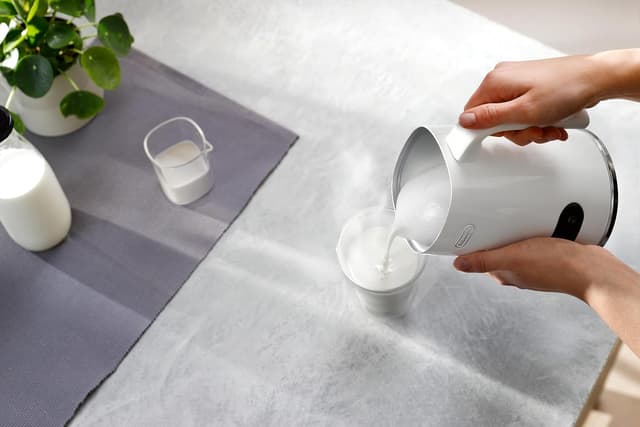 Thumbnail 6 de De'Longhi LatteMix EMF3.W montalatte automatico per latte e alternative vegetali, 250 ml, bianco