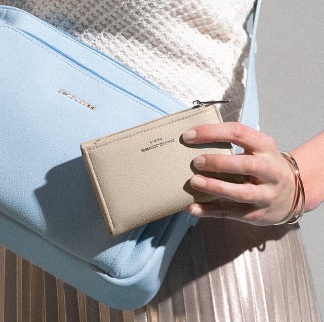 Thumbnail 2 de David Jones Monedero piel sintética 19x8 cm 👜