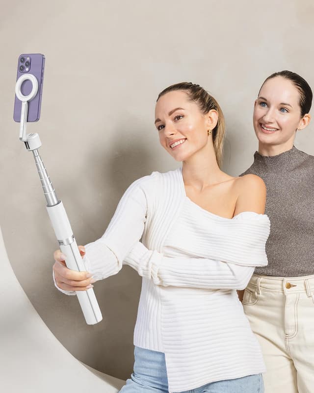 Thumbnail 5 de KraftGeek Magnetic Phone Tripod 64" Selfie Stick