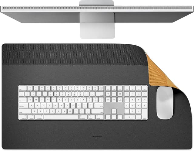 Detalle de Native Union Desk Mat – water-resistant dual-sided desk pad for laptop, mouse, keyboard and writing, 25.6" x 14.1