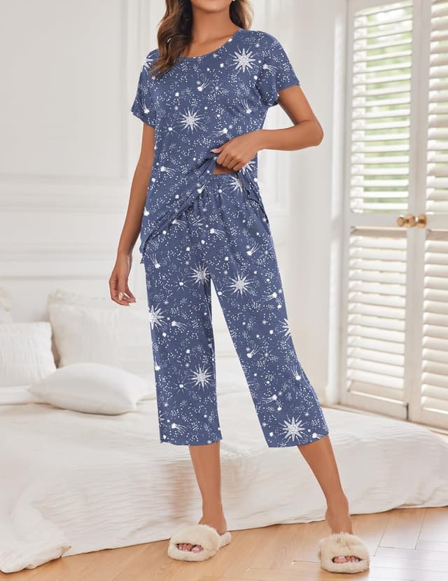 Detalle 2 de Ensemble de pyjama femme Ekouaer (haut manches courtes + pantalon 7/8) pour l’été