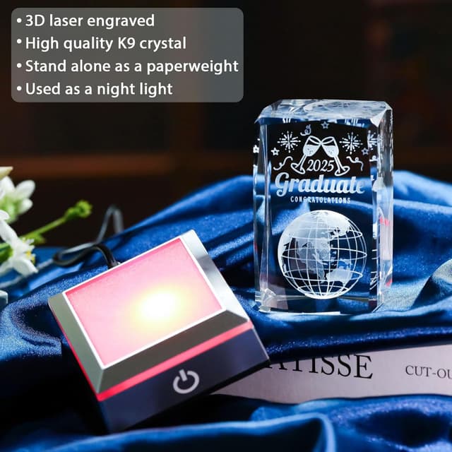 Thumbnail 4 de Movdyka 3D Crystal Graduation Plaque 2025