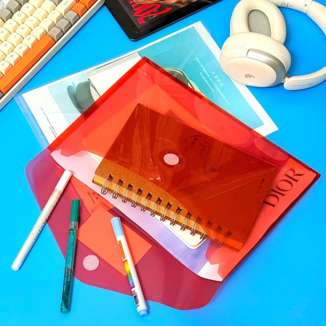 Thumbnail 6 de A4 Plastic Wallets 20 Pack (5 Assorted Colours) waterproof document folders with Velcro