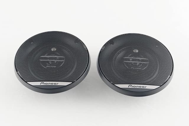 Thumbnail 2 de Pioneer TS-G1030F 10 cm 210 W