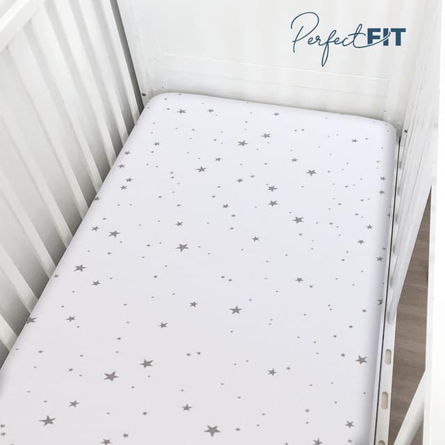 Detalle 2 de 100% Pure Jersey Cotton Cot Bed Sheets 140 x 70 Fitted (3 Pack) + Waterproof Protector Pad – Star Print, Gray/White