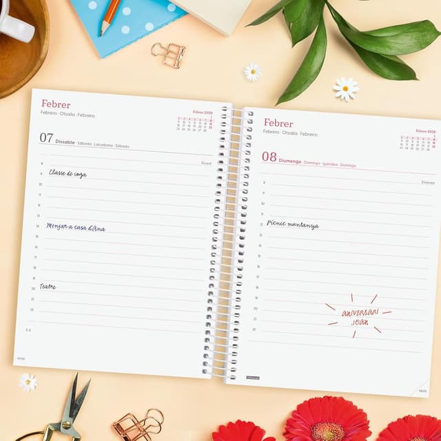 Detalle de Finocam Agenda Espiral 2026 1 Día Página