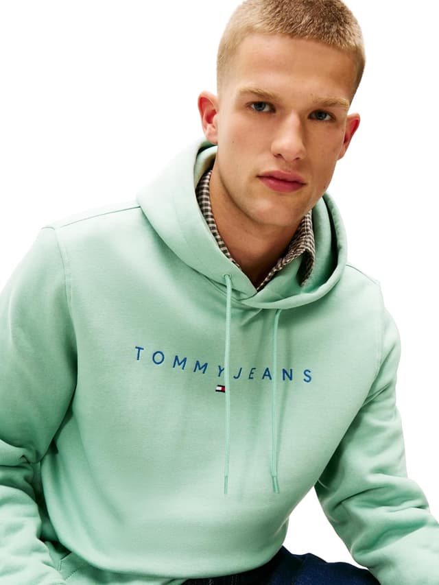 Detalle de Tommy Jeans Men’s Linear Logo Hoodie